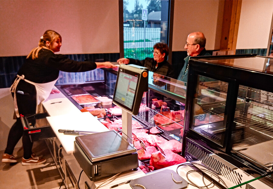 Installation caisse enregistreuse et balances fromagerie Halles de Gilly